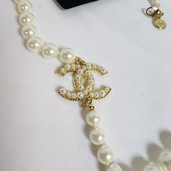 Chanel 100th Anniversary Faux Pearl Necklace & Bracelet Set  CC Logo  Gift - Picture 5 of 13